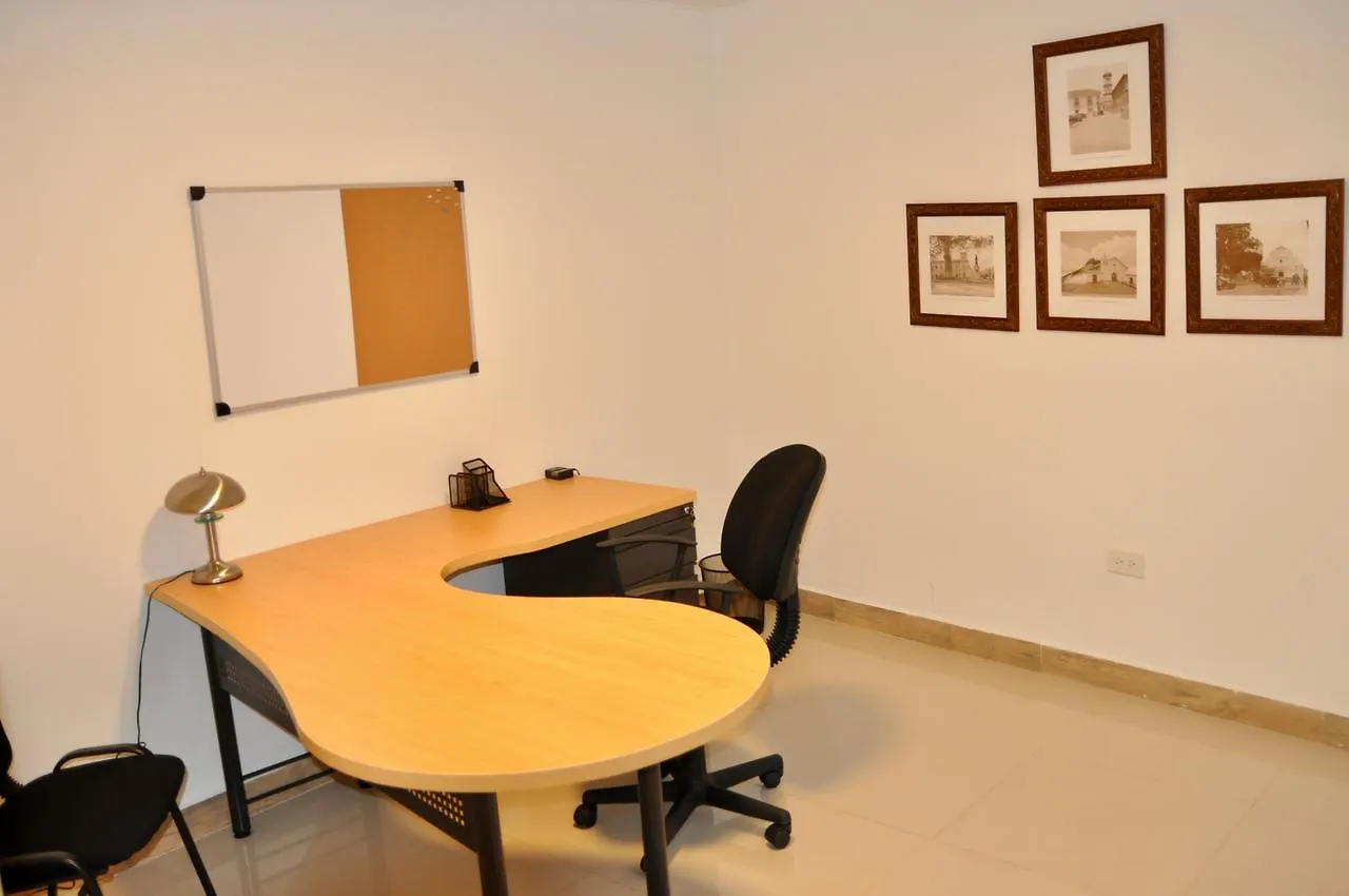 Hotel Santa Monica Suite Cali 2*,  Colombia